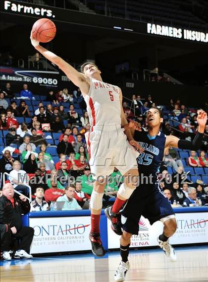 Thumbnail 1 in Mater Dei vs. Bullard (CIF D1 SoCal Regional Final) photogallery.