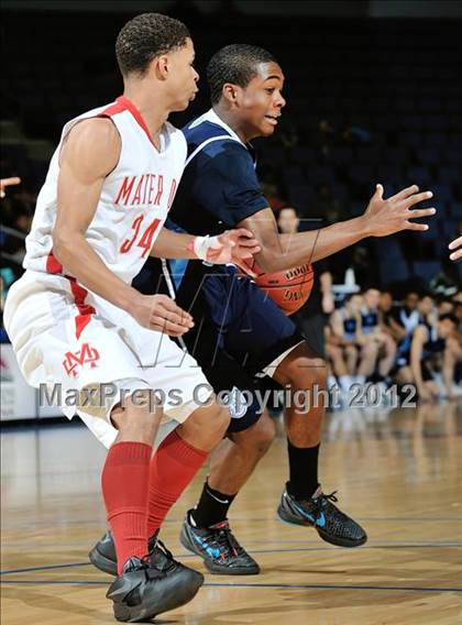 Thumbnail 2 in Mater Dei vs. Bullard (CIF D1 SoCal Regional Final) photogallery.