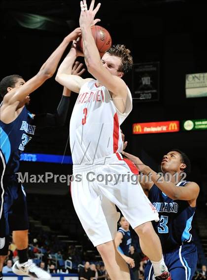 Thumbnail 2 in Mater Dei vs. Bullard (CIF D1 SoCal Regional Final) photogallery.