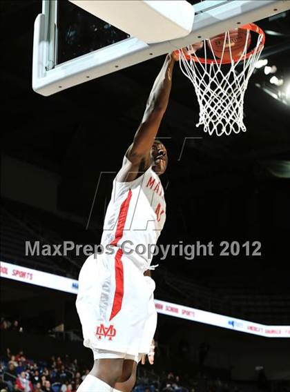 Thumbnail 2 in Mater Dei vs. Bullard (CIF D1 SoCal Regional Final) photogallery.