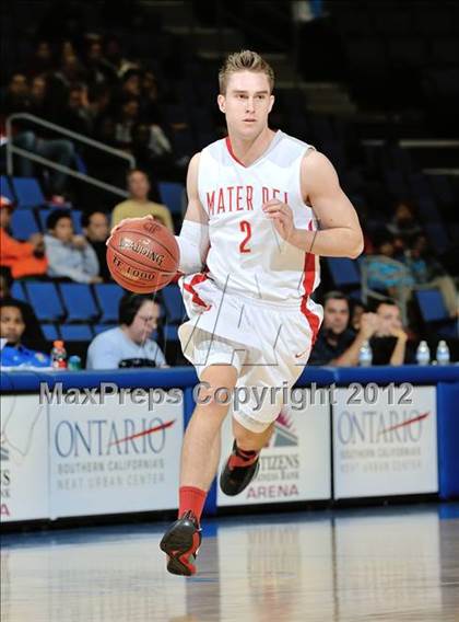 Thumbnail 2 in Mater Dei vs. Bullard (CIF D1 SoCal Regional Final) photogallery.