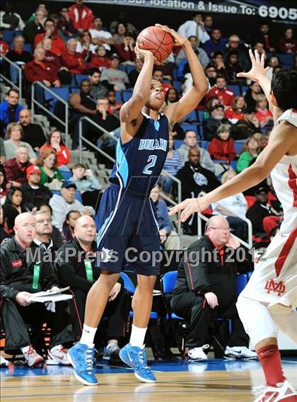Thumbnail 2 in Mater Dei vs. Bullard (CIF D1 SoCal Regional Final) photogallery.