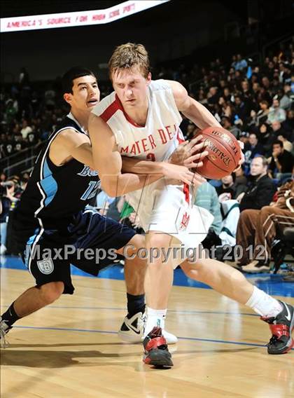 Thumbnail 3 in Mater Dei vs. Bullard (CIF D1 SoCal Regional Final) photogallery.