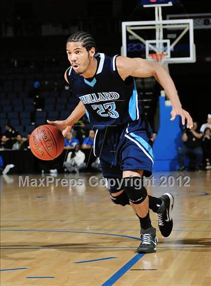 Thumbnail 2 in Mater Dei vs. Bullard (CIF D1 SoCal Regional Final) photogallery.