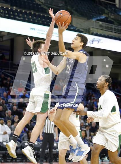 Thumbnail 1 in Lane Tech vs. New Trier (Chicago Elite Classic) photogallery.