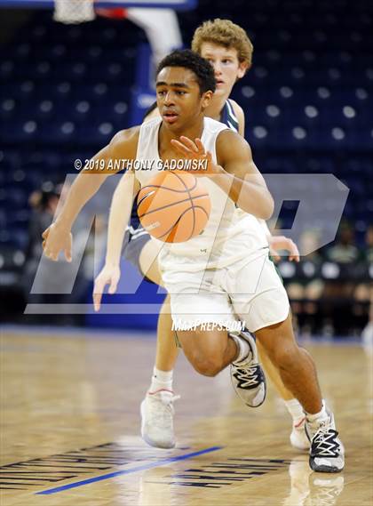 Thumbnail 1 in Lane Tech vs. New Trier (Chicago Elite Classic) photogallery.