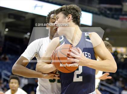 Thumbnail 2 in Lane Tech vs. New Trier (Chicago Elite Classic) photogallery.