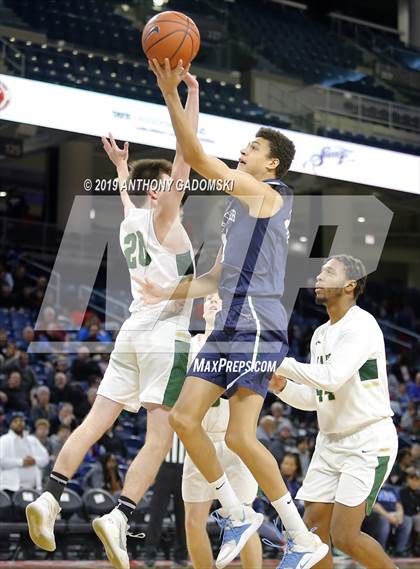 Thumbnail 2 in Lane Tech vs. New Trier (Chicago Elite Classic) photogallery.