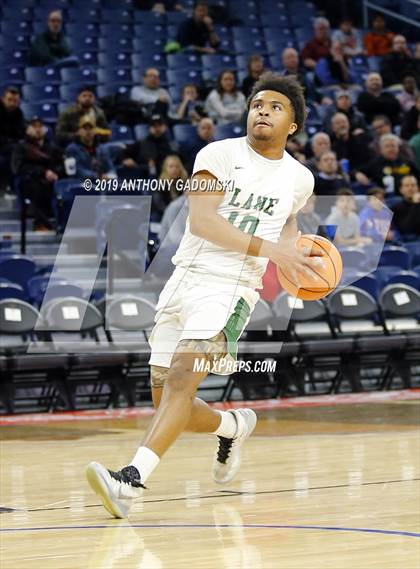 Thumbnail 2 in Lane Tech vs. New Trier (Chicago Elite Classic) photogallery.
