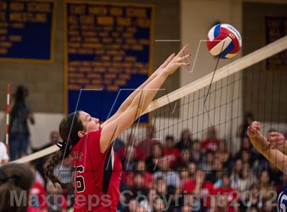 Thumbnail 2 in Darien vs. Cheshire (CIAC Class LL Final) photogallery.