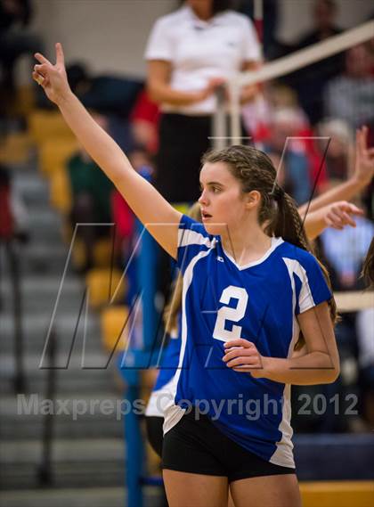 Thumbnail 3 in Darien vs. Cheshire (CIAC Class LL Final) photogallery.
