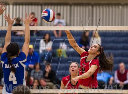 Thumbnail 2 in Darien vs. Cheshire (CIAC Class LL Final) photogallery.