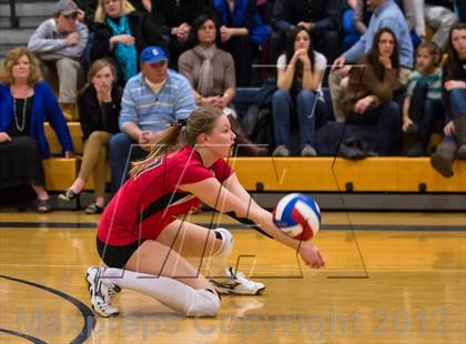 Thumbnail 2 in Darien vs. Cheshire (CIAC Class LL Final) photogallery.