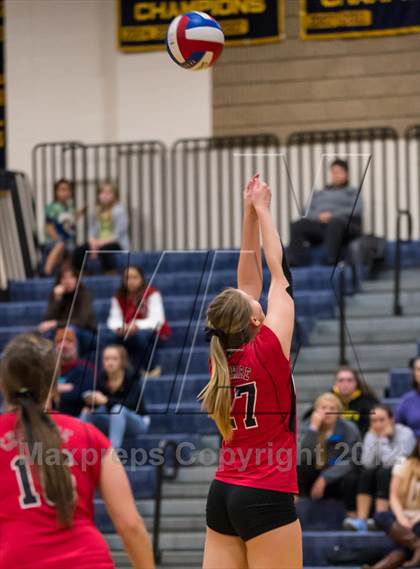 Thumbnail 1 in Darien vs. Cheshire (CIAC Class LL Final) photogallery.