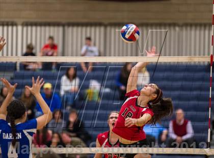 Thumbnail 1 in Darien vs. Cheshire (CIAC Class LL Final) photogallery.