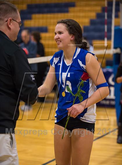 Thumbnail 3 in Darien vs. Cheshire (CIAC Class LL Final) photogallery.
