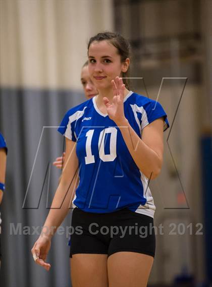 Thumbnail 3 in Darien vs. Cheshire (CIAC Class LL Final) photogallery.
