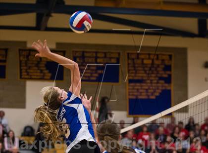 Thumbnail 1 in Darien vs. Cheshire (CIAC Class LL Final) photogallery.
