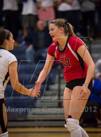 Thumbnail 2 in Darien vs. Cheshire (CIAC Class LL Final) photogallery.