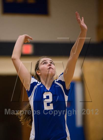 Thumbnail 1 in Darien vs. Cheshire (CIAC Class LL Final) photogallery.