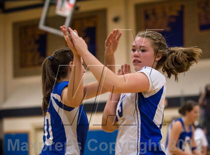 Thumbnail 2 in Darien vs. Cheshire (CIAC Class LL Final) photogallery.