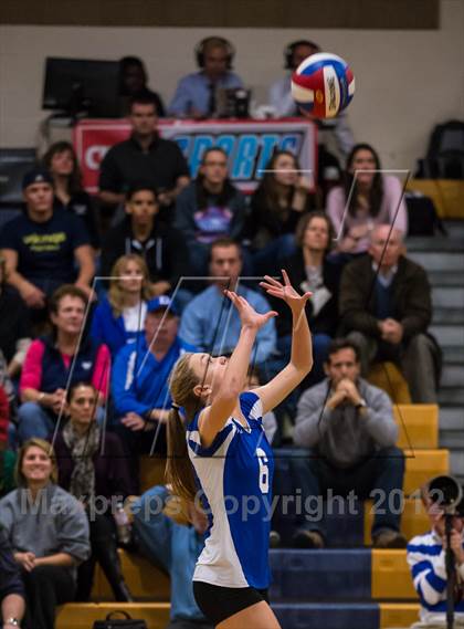 Thumbnail 2 in Darien vs. Cheshire (CIAC Class LL Final) photogallery.