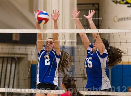 Thumbnail 2 in Darien vs. Cheshire (CIAC Class LL Final) photogallery.