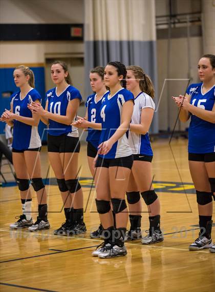 Thumbnail 3 in Darien vs. Cheshire (CIAC Class LL Final) photogallery.