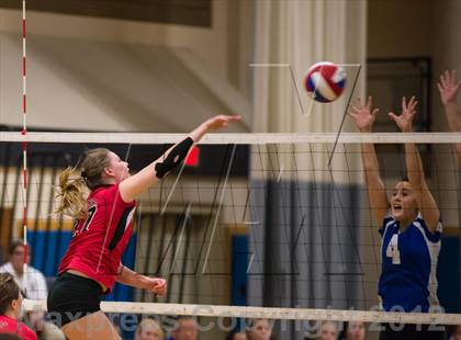 Thumbnail 1 in Darien vs. Cheshire (CIAC Class LL Final) photogallery.