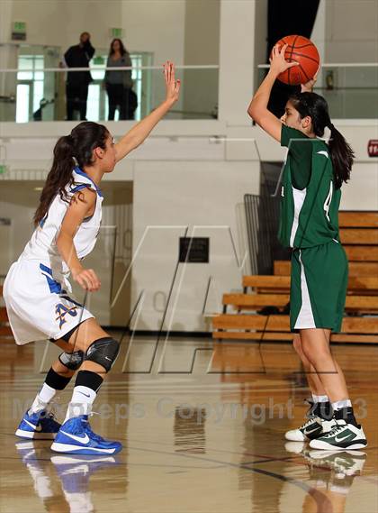 Thumbnail 2 in Bishop Amat vs Bonita (SoCal Shootout) photogallery.