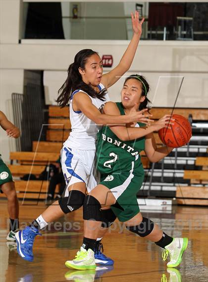 Thumbnail 3 in Bishop Amat vs Bonita (SoCal Shootout) photogallery.