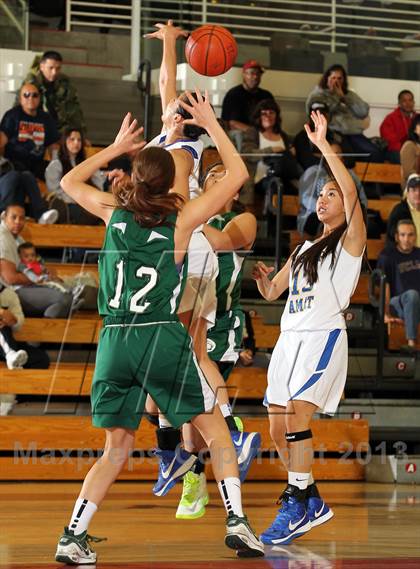 Thumbnail 1 in Bishop Amat vs Bonita (SoCal Shootout) photogallery.