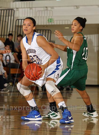 Thumbnail 1 in Bishop Amat vs Bonita (SoCal Shootout) photogallery.