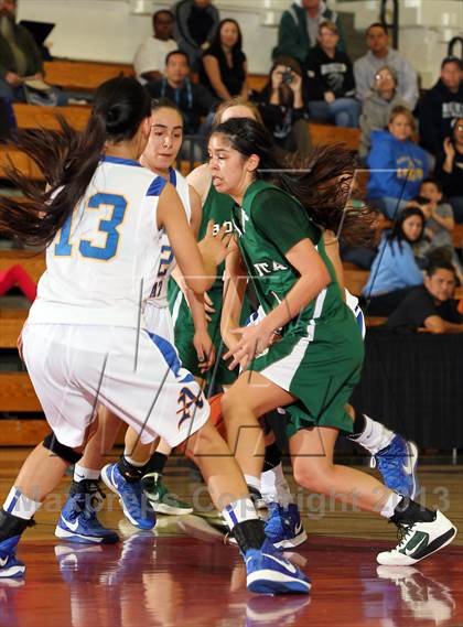 Thumbnail 3 in Bishop Amat vs Bonita (SoCal Shootout) photogallery.