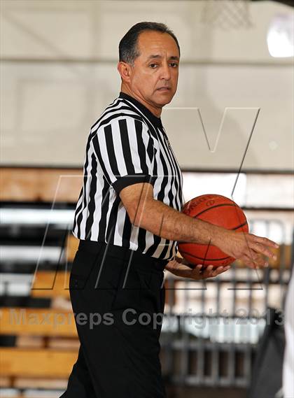 Thumbnail 3 in Bishop Amat vs Bonita (SoCal Shootout) photogallery.