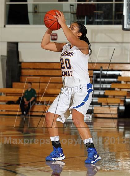 Thumbnail 1 in Bishop Amat vs Bonita (SoCal Shootout) photogallery.