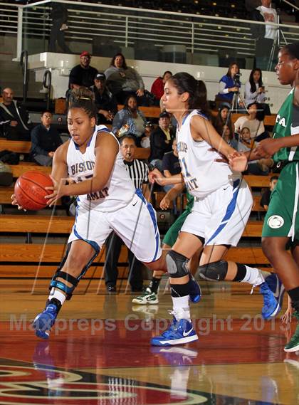 Thumbnail 3 in Bishop Amat vs Bonita (SoCal Shootout) photogallery.