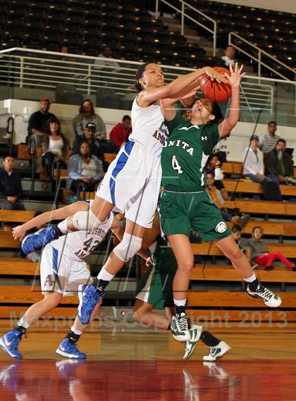 Thumbnail 1 in Bishop Amat vs Bonita (SoCal Shootout) photogallery.