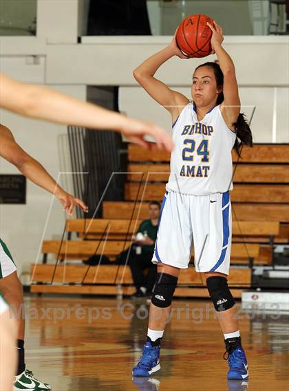 Thumbnail 2 in Bishop Amat vs Bonita (SoCal Shootout) photogallery.