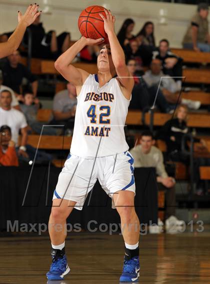 Thumbnail 1 in Bishop Amat vs Bonita (SoCal Shootout) photogallery.