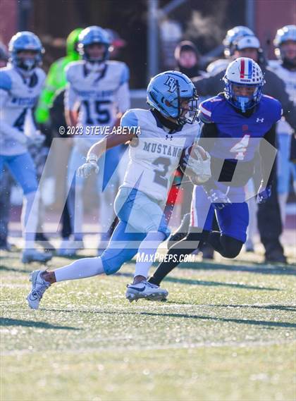Thumbnail 2 in Ralston Valley vs. Cherry Creek (CHSAA 5A Semifinal) photogallery.