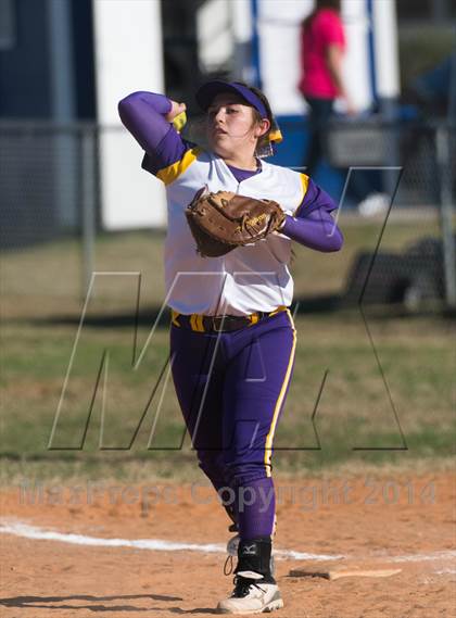 Thumbnail 3 in Carrizo Springs @ Lee (South San Tournament) photogallery.