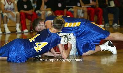 Thumbnail 1 in Del Campo @ Mira Loma photogallery.