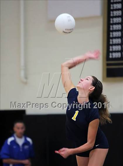 Thumbnail 3 in Oak Ridge vs. Santa Ynez (Archbishop Mitty Invitational Tournament) photogallery.