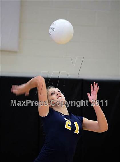 Thumbnail 3 in Oak Ridge vs. Santa Ynez (Archbishop Mitty Invitational Tournament) photogallery.