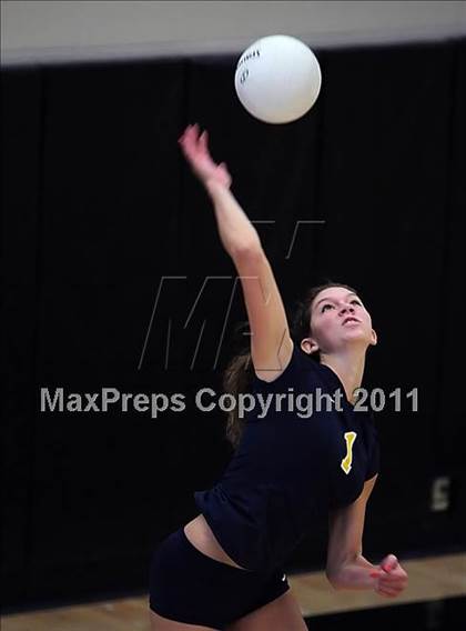 Thumbnail 1 in Oak Ridge vs. Santa Ynez (Archbishop Mitty Invitational Tournament) photogallery.