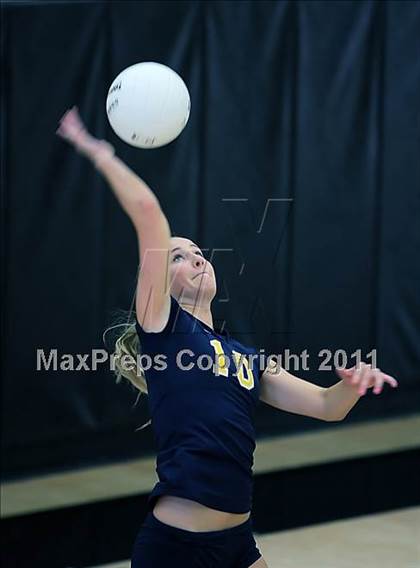 Thumbnail 1 in Oak Ridge vs. Santa Ynez (Archbishop Mitty Invitational Tournament) photogallery.