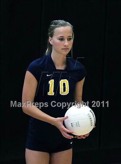 Thumbnail 2 in Oak Ridge vs. Santa Ynez (Archbishop Mitty Invitational Tournament) photogallery.