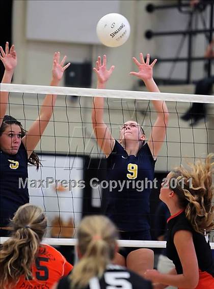 Thumbnail 2 in Oak Ridge vs. Santa Ynez (Archbishop Mitty Invitational Tournament) photogallery.