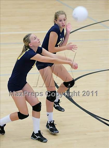 Thumbnail 3 in Oak Ridge vs. Santa Ynez (Archbishop Mitty Invitational Tournament) photogallery.